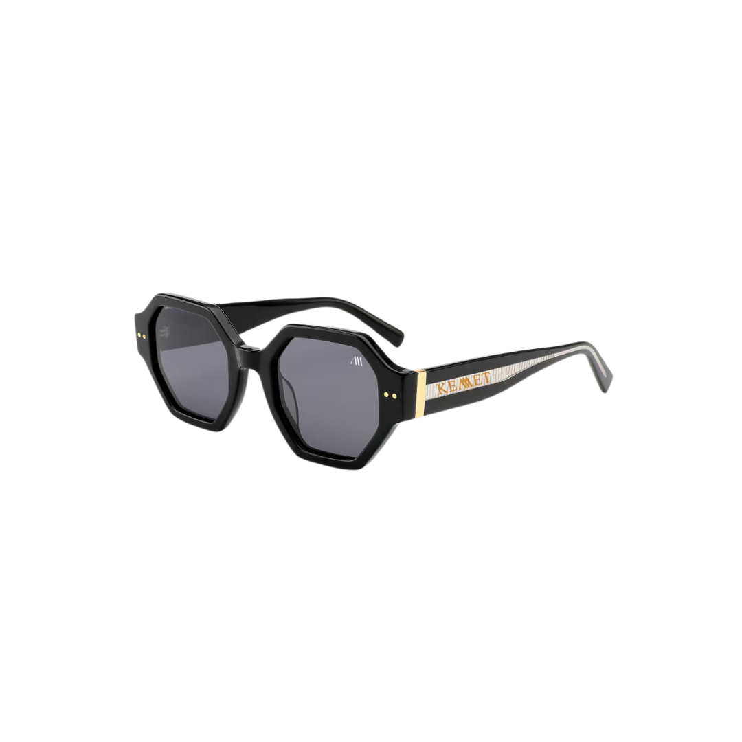 NERA BLACK